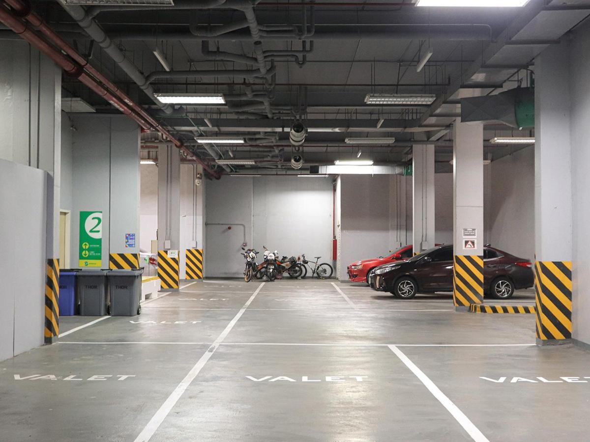 ゴー ホテルズ エルミタ マニラ市 エクステリア 写真
