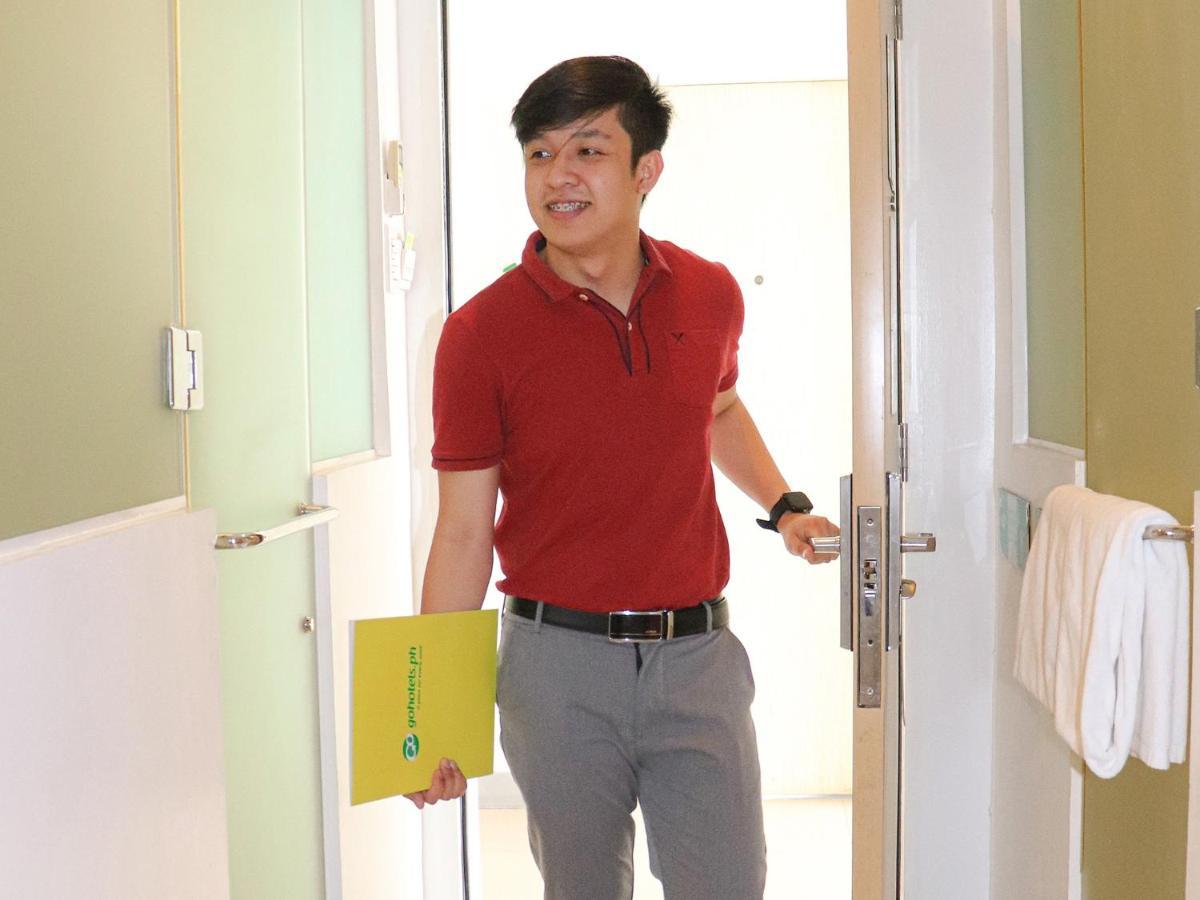 ゴー ホテルズ エルミタ マニラ市 エクステリア 写真